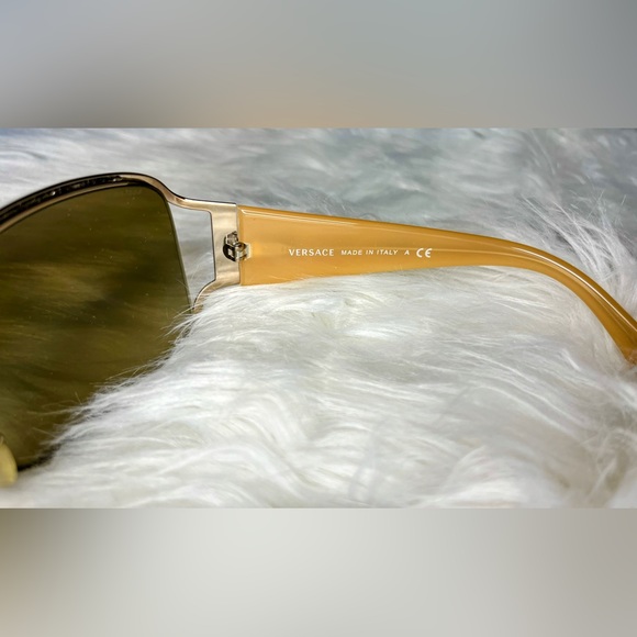 Versace sunglasses - Picture 5 of 8